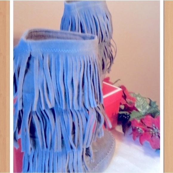 LAUREN Conrad Mid Calves Fringe Fashion Gray Boots - Picture 6 of 6